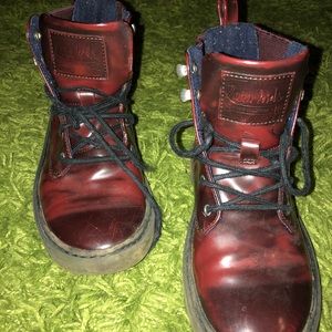 🐾Sold🐾 Zara Kids Uniform Tarnished Look Boots